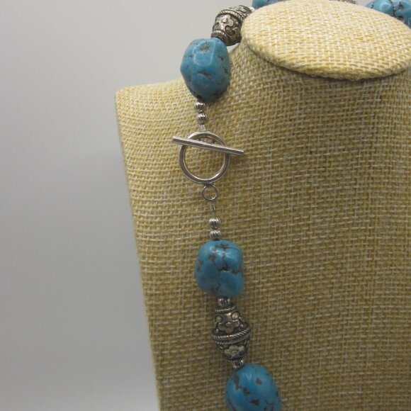 Blue Stone and Silver Necklace - Picture 3 of 3